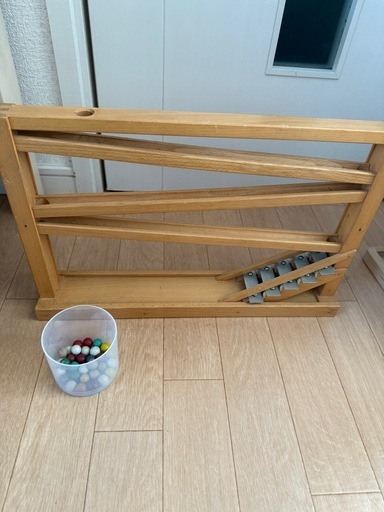 ベック社　シロフォン付き玉の塔