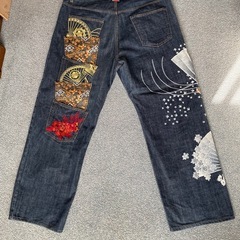 絡繰魂ジーンズの画像