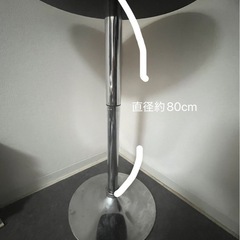 カフェテーブルの画像