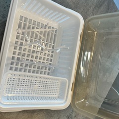 Asdays 哺乳瓶 ラック 【哺乳瓶から離乳食グッズまで】 収納ボックス 乾燥 ほこり防止 衛生的 カバー付き 乾燥 持ち運び便利 大容量 の画像