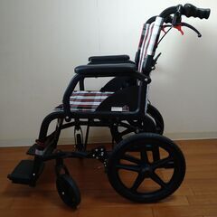 ほとんど使用していません。介助型車椅子の画像