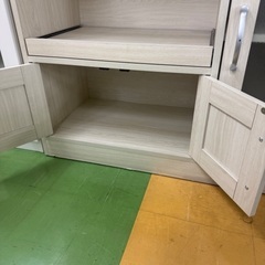 M375 食器棚の画像