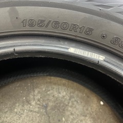 195/60R15 BRIDGESTONE VRX2 スタッドレスタイヤ の画像