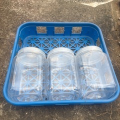 飼育ケースの画像