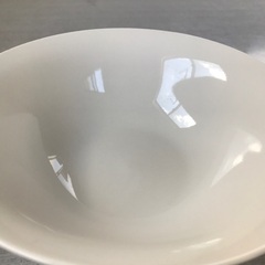 大きなサラダボウルの画像