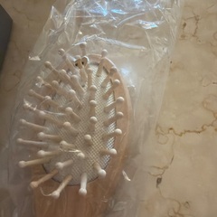 リッツカールトン　アメニティヘアブラシの画像