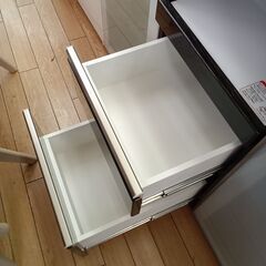 ★リユースのサカイつくば店★TK7349 NITORI レンジボード ダークブラウン H101×D50×W121 クリーニング済みの画像