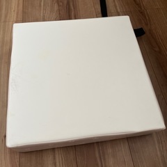 高さが変わるお食事クッション　さくらんぼの画像