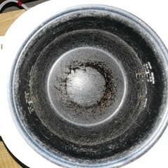 炊飯器（NEOVE NRM-M35A / 2017年製）の画像