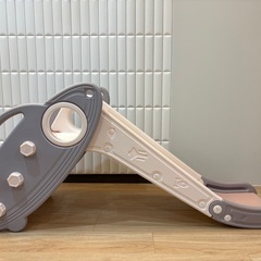 幼児滑り台の画像