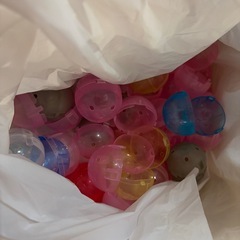 ガシャポン（ガチャガチャ）空カプセルの画像