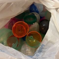 ガシャポン（ガチャガチャ）空カプセルの画像