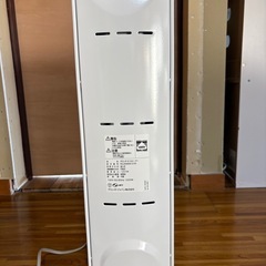 【美品】デロンギ RHJ35M0812-DG オイルヒーター 8〜10畳向け デジタルタイマー付きの画像