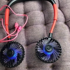 首掛け扇風機　光りますの画像