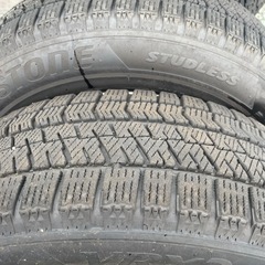 ④
185/65R15ブリヂストンブリザックVRX2アルミ付きスタッドレスタイヤ、プリウス、PCD100、2024年モデルの画像