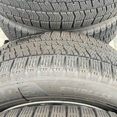④
185/65R15ブリヂストンブリザックVRX2アルミ付きスタッドレスタイヤ、プリウス、PCD100、2024年モデルの画像