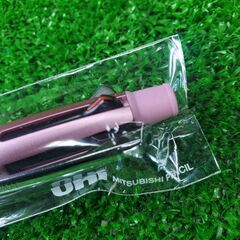 【あのボールペン】新品 三菱鉛筆 ジェットストリーム 4＆1/ 0.5mm ライトピンク 高市総理 黒・赤・青・緑の0.5mm油性ボールペンと0.5mmシャープペンの画像