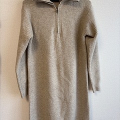 美品★UNIQLO　スフレヤーンワンピース　ニットワンピース　Sの画像
