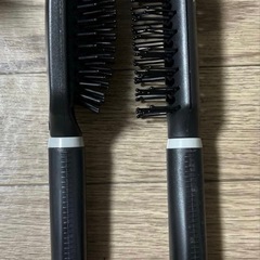 【新品】ブラックヘアブラシ くし　2種セット　の画像