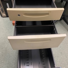 オフィスキャビネットの画像