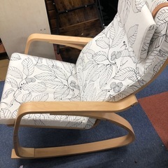 KEA ポエング 1人がけソファーチェアの画像