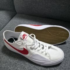 ナイキ Nike SB Blazer Court 赤・ホワイト　US 10.5" (28.5cm)の画像