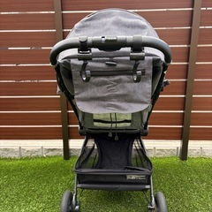 Aprica ベビーカーの画像