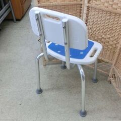 シャワーチェア 介護用お風呂椅子 椅子 イス 水色 背もたれ付き　札幌市 西野店の画像