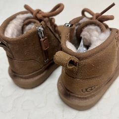 ugg  14.5cmの画像