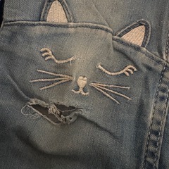 猫刺繍付きライトブルーパンツ他5点　サイズ130の画像