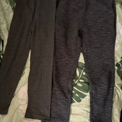 猫刺繍付きライトブルーパンツ他5点　サイズ130の画像