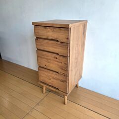未使用訳あり 天然木 パイン材 オイル仕上げのスリムチェスト 北欧ナチュラルヴィンテージ 幅40 4段オイル塗装 引き出し リビングボードの画像