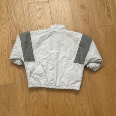 GU 100センチ キッズアウター 配色 くすみカラーの画像