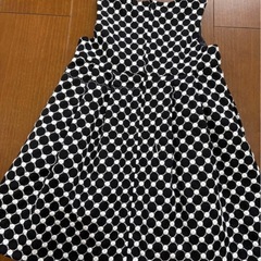  美品★BeBe ノースリーブワンピース 100cmの画像