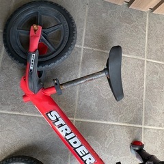 ストライダー   赤の画像