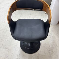 スツールの画像