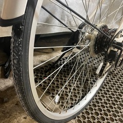 【シティサイクル 27インチ オートライト/6段変速】すぐお乗り頂けます！一部地域送料無料！防犯登録別途600円（必須）の画像