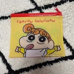 クレヨンしんちゃん　ビニールポーチ　の画像