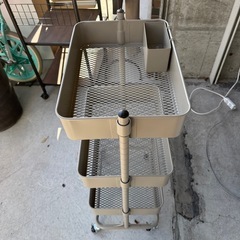 ニトリ　キッチンワゴン　　ラック付きの画像