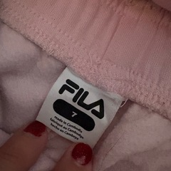 FILA ピンク パーカーとズボン　サイズ7の画像