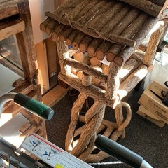 なんかのお着物　木製の画像