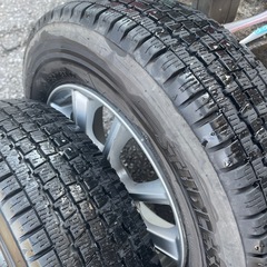 ブリジストンスタッドレスタイヤアルミホイル4本セットの画像