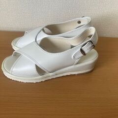 マリアンヌ　ナースシューズの画像