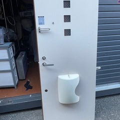 LIXIL 玄関ドア　リジェーロV アパートなど　郵便受け　ドアスコープの画像