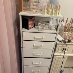 棚　チェスト　収納　タンス　ホワイトの画像