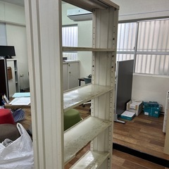 スチールラック、本棚の画像