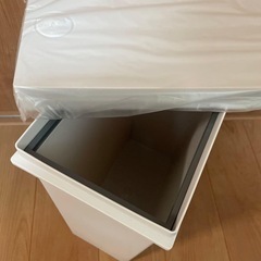 ※1個のみ※ ニトリ ゴミ箱　三連 ワンプッシュオープンの画像