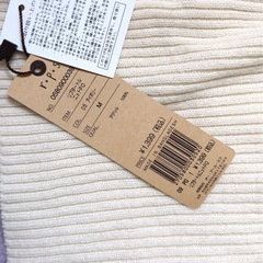 【新品】rps リブタートルネック　アイボリーの画像