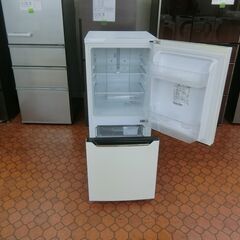 ID 704527　ハイセンス２ドア　130L　２０１８年製　HR-D1302の画像