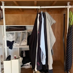 お譲りします！押入れ用突っ張りハンガーラックの画像